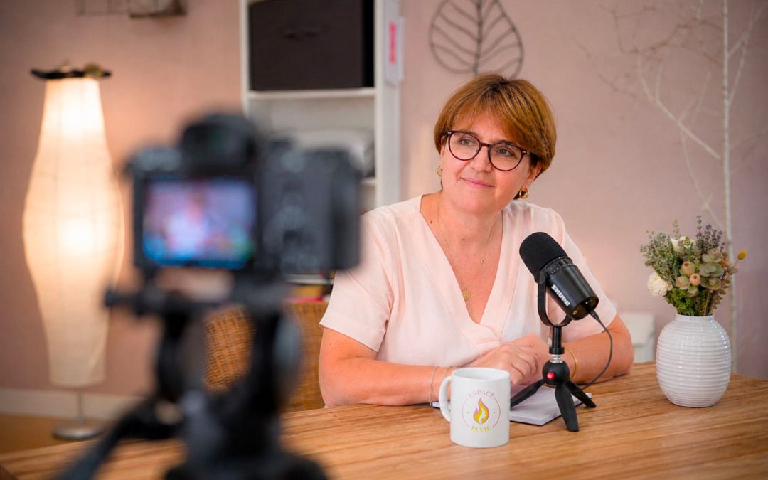 Les Rallumées : un podcast gratuit pour les femmes qui veulent retrouver leur élan